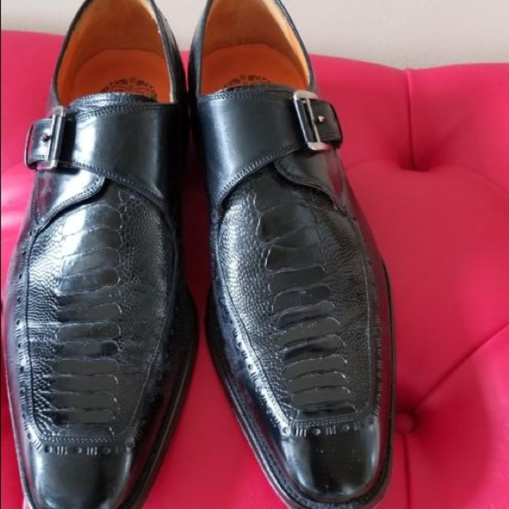 Dress shoes